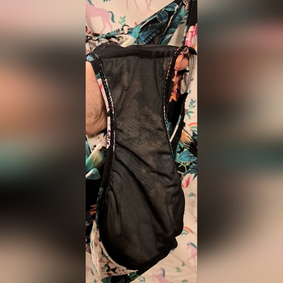 NWOT Torrid Black Floral 1PC Beach Pool Swim Vacation Bathing Suit Plus SZ XXL - Picture 4 of 5